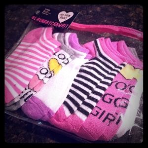 NEW 6pk Girl's Socks